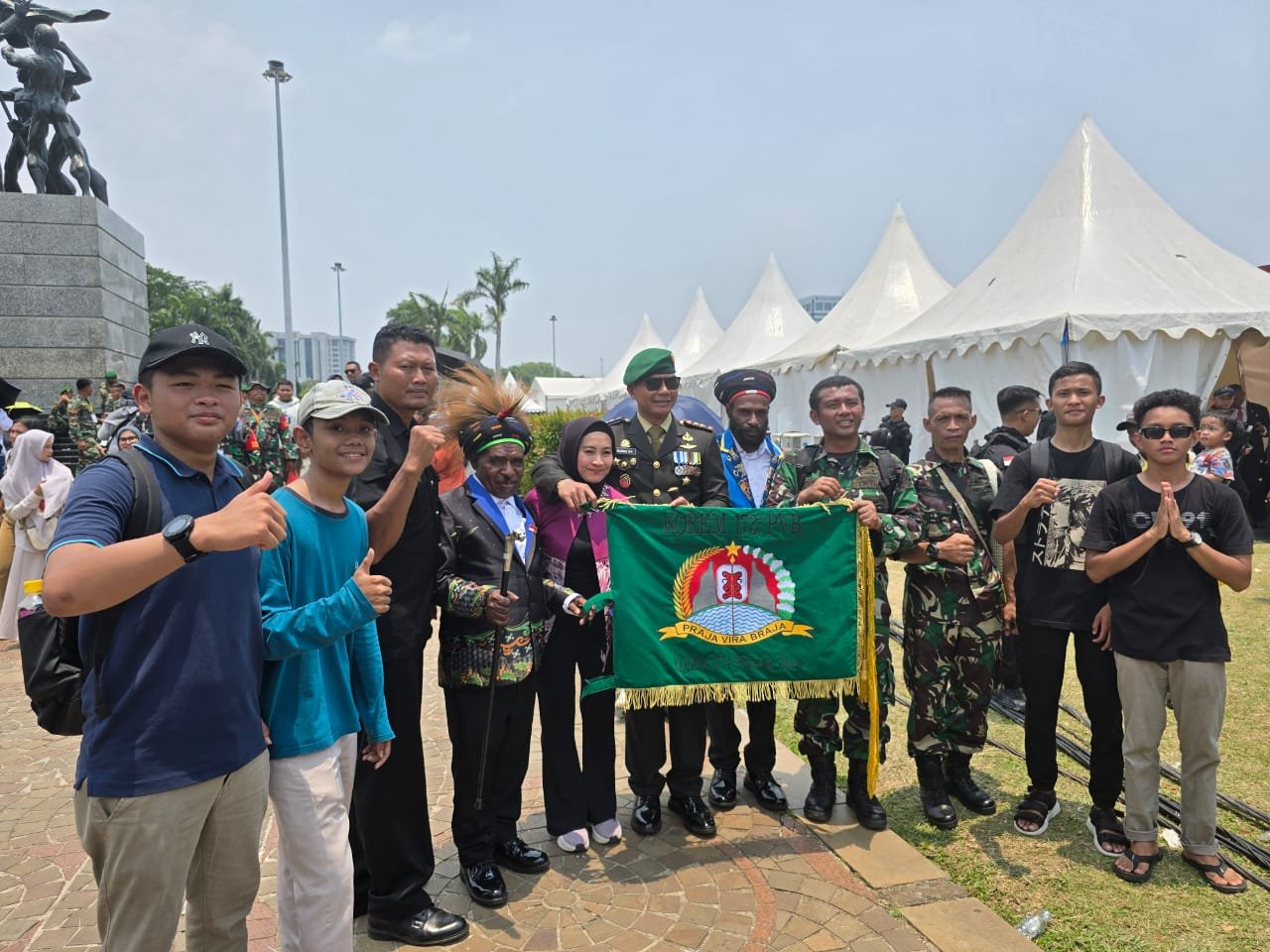 b21e29f1f4e040bdb0abecd8beab5818