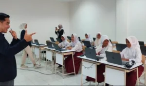 sekolah rakyat 8