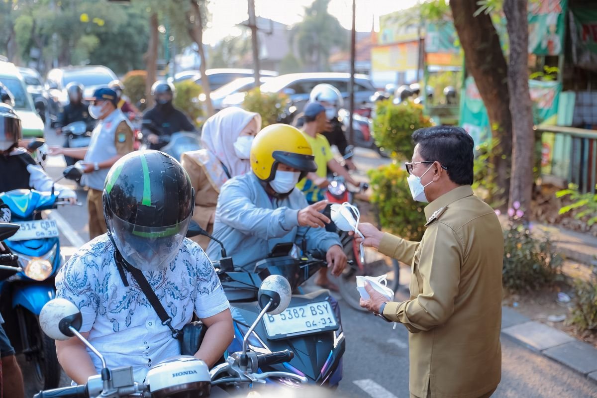 bantuan erupsi